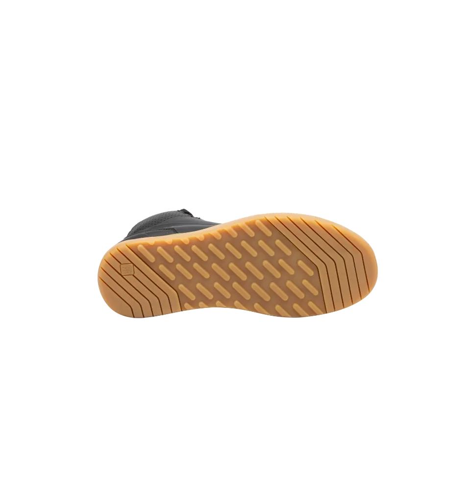 000MPSTRYDADUALBLACK_4SOLE.webp